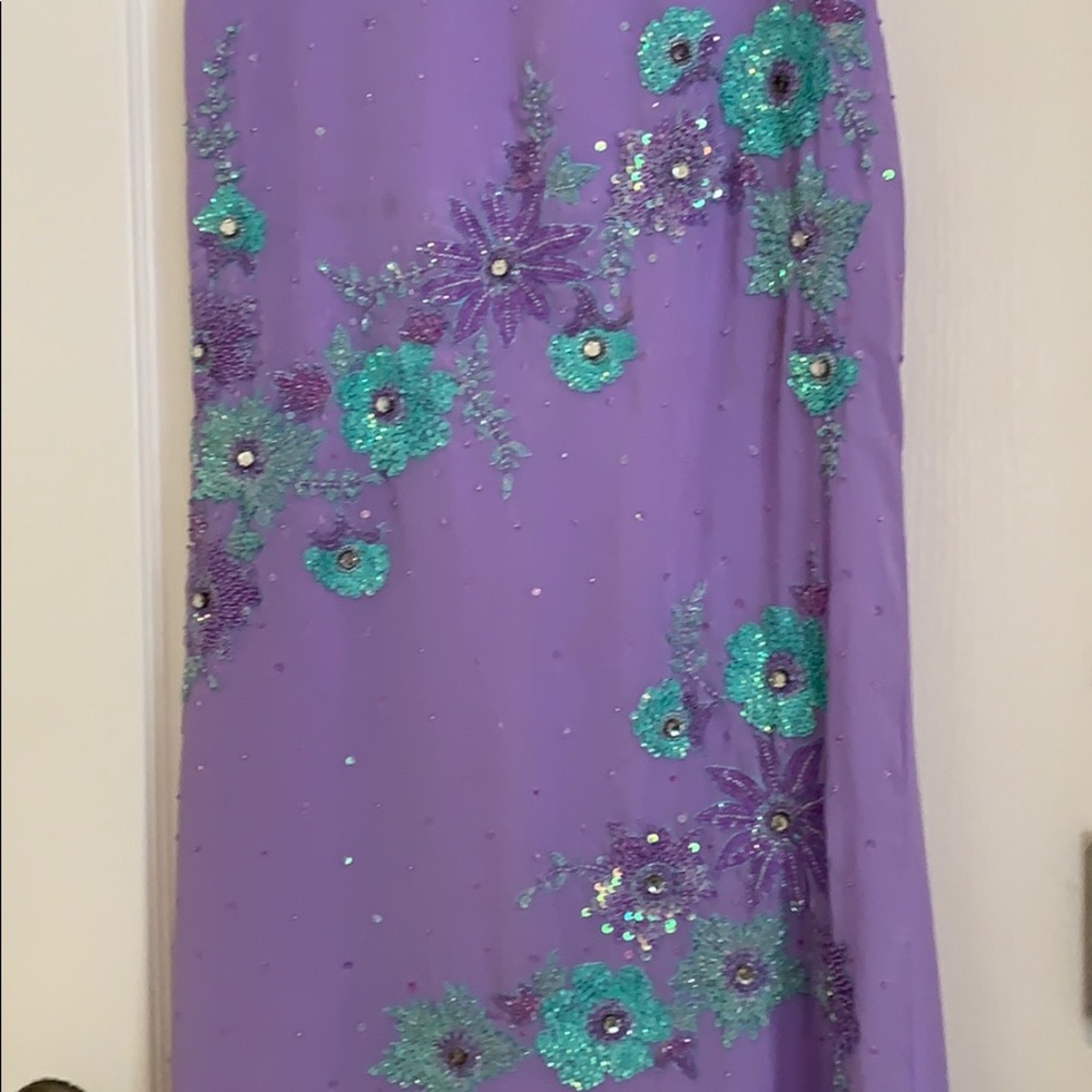 Lilac and aqua heavy beaded indian outfit - Picture 4 of 6